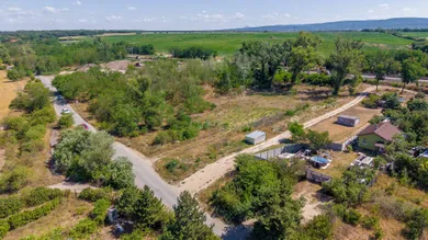Na predaj pozemok, 857 m², Bratislava-Devínska Nová Ves
