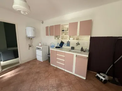 Na prenájom objekt, 120 m², Šaľa, Pionierska