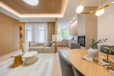 Na predaj 3-izbový byt, 77 m², Bratislava-Staré Mesto, Benediktiho