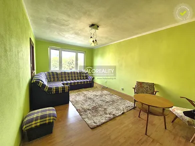Na predaj 4-izbový byt, 91 m², Fiľakovo