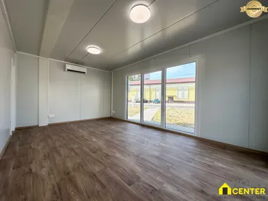 Na prenájom komerčné, 36 m², Veľký Meder