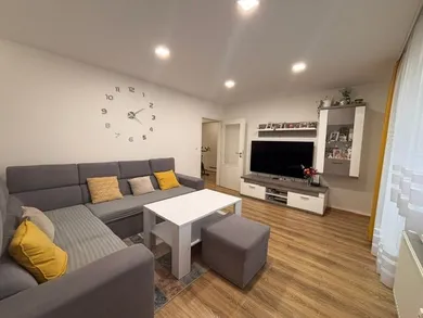 Na predaj 4-izbový byt, 81 m², Myjava, Partizánska