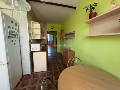Na predaj 3-izbový byt, 70 m², Púchov, Za cintorínom