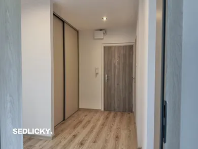 Na prenájom 2-izbový byt, 65 m², Prievidza, Nábrežie sv. Cyrila