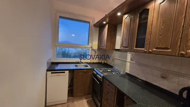 Kiadó lakások, 3-szobás, Nitra · €690