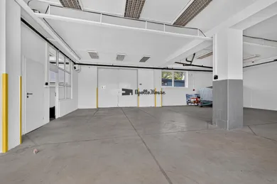 Na prenájom komerčné, 246 m², Bratislava-Nové Mesto, Vajnorská