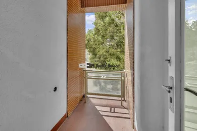 Na prenájom komerčné, 22 m², Bratislava-Staré Mesto, Námestie SNP
