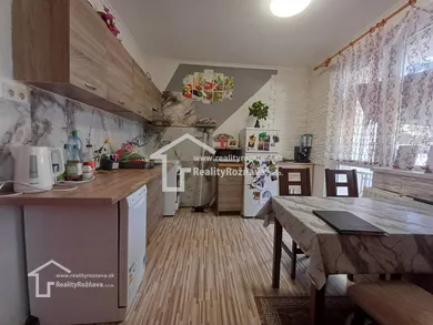Na predaj 2-izbový byt, 52 m², Rožňava, Sama Czabána