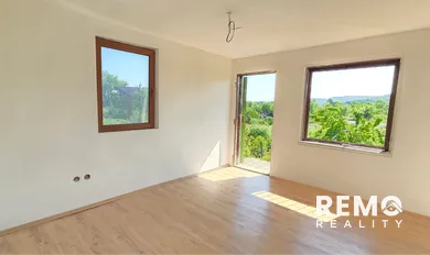 Na predaj rekreačný dom, 66 m², Modra, 1093