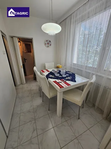 Na predaj 3-izbový byt, 71 m², Komárno, Rákócziho ul.