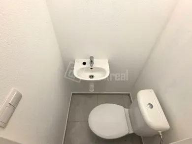 Na predaj 3-izbový byt, 64 m², Dlhá nad Váhom