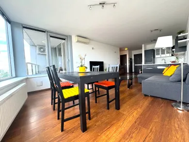 Na prenájom 2-izbový byt, 62 m², Bratislava-Nové Mesto, Bajkalská