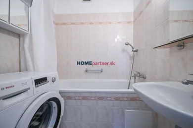 Na predaj 1-izbový byt, 42 m², Bratislava-Nové Mesto, Príkopova