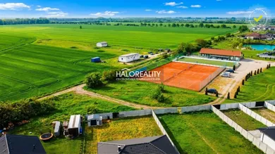 Na predaj pozemok, 93 m², Veľké Úľany