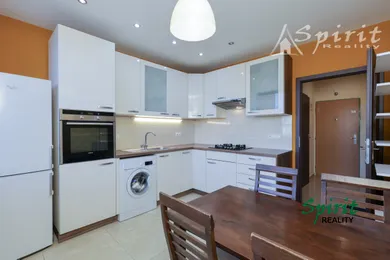 Mieszkania na sprzedaż, 2-pokojowe, Bratislava-Nové Mesto · €274 990