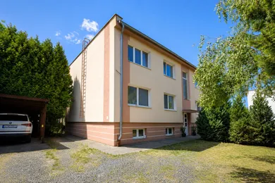 Domy na sprzedaż, 3-pokojowe, Ivanka pri Dunaji · €258 000