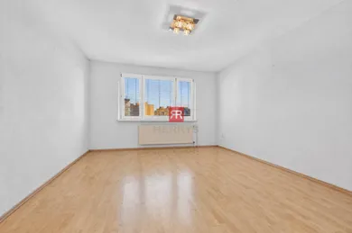 Na predaj 4-izbový byt, 80 m², Bratislava-Karlova Ves, Hlaváčiková