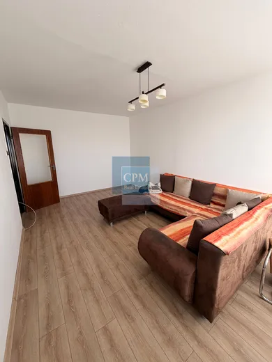 Na prenájom 2-izbový byt, 54 m², Bratislava-Petržalka, Medveďovej