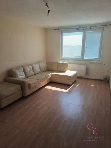 Na predaj 4-izbový byt, 85 m², Levice, Ul. Z. Nejedlého