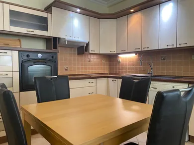 Byty na prenájom 2-izbový, Bratislava-Staré Mesto · €750