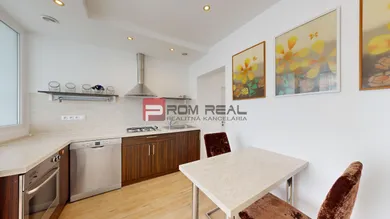 Na prenájom 2-izbový byt, 50 m², Modra, Štefánikova