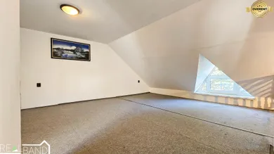 Na predaj 15-izbový dom, 422 m², Galanta