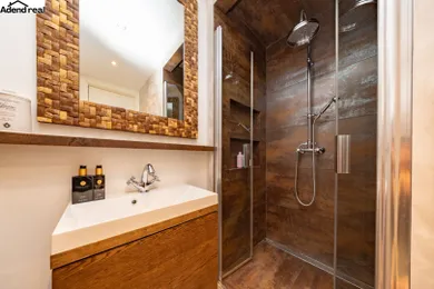 Na predaj objekt, 180 m², Bratislava-Petržalka