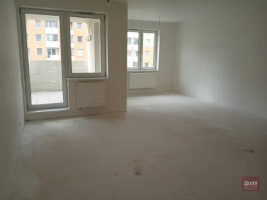 Na predaj 3-izbový byt, 73 m², Bratislava-Petržalka, Farského
